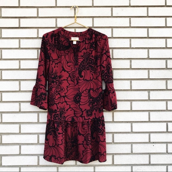 LOFT Dresses & Skirts - LOFT Outlet Merlot & Black Drop Waist Ruffle Dress